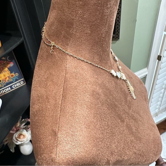 Sunburst Shell & Stone Statement Necklace – Gold Chain, Boho Luxe - Picture 6 of 8